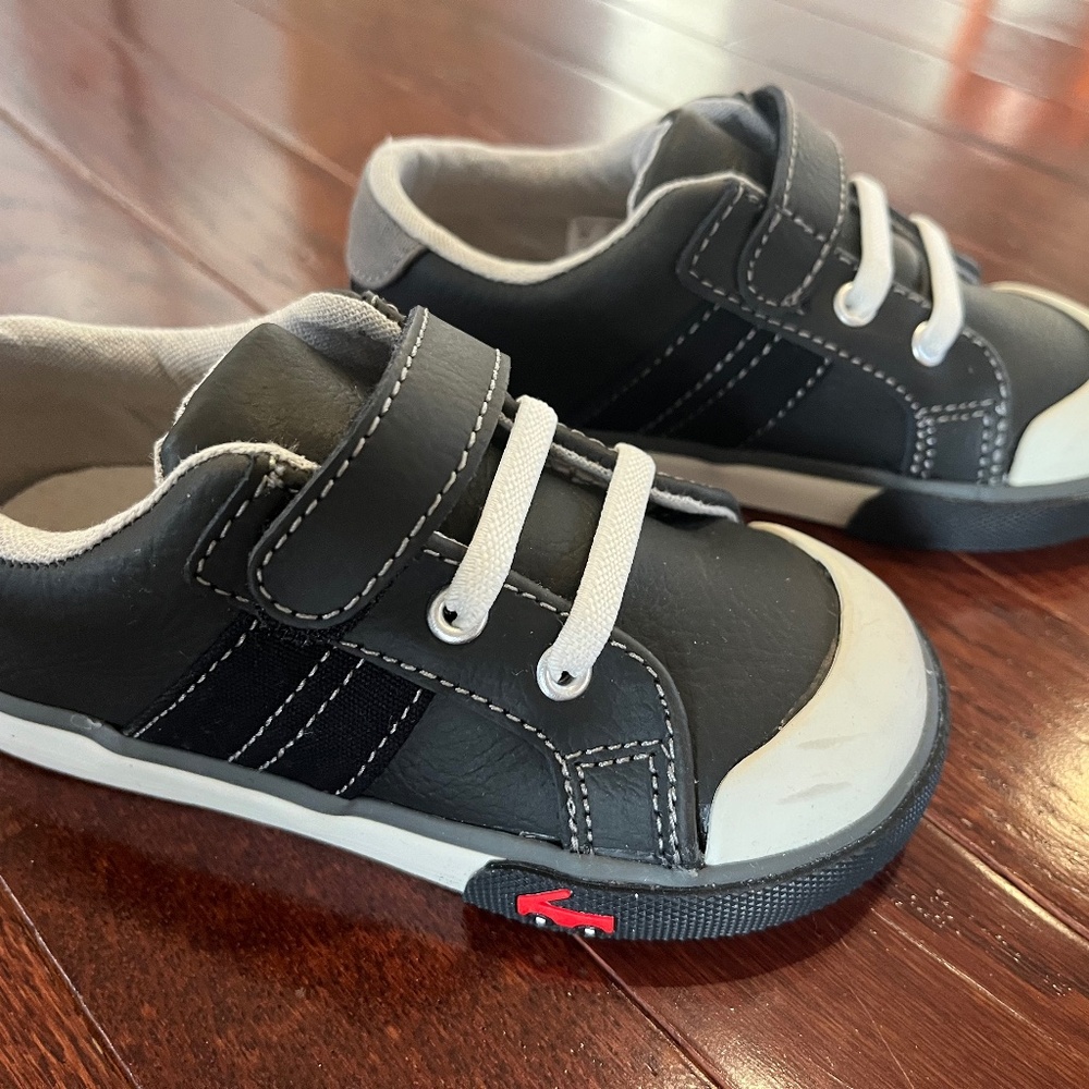 See Kai Run Toddler Size 8 (Luca, Black)